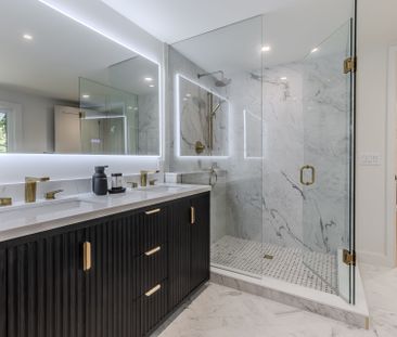 For Lease - 3029 Eva Drive, Burlington, Ontario - Photo 2