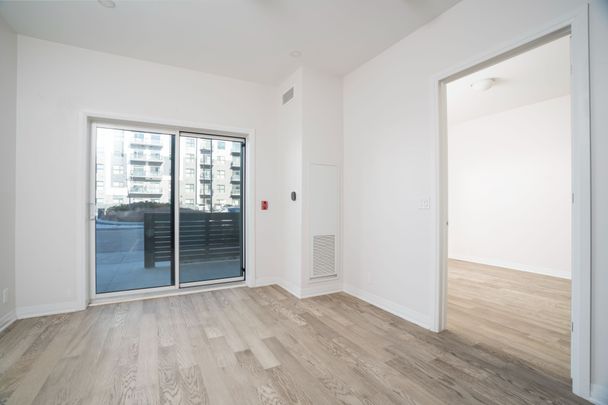 For Lease - 102 Grovewood Common Unit# 133, Oakville, Ontario - Photo 1