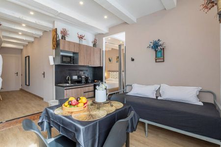 Place Francis Chirat - Photo 3