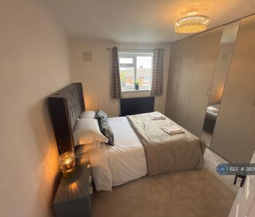 2 bedroom flat to rent - Photo 6