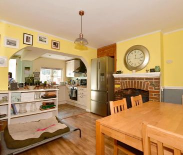 2 bedroom cottage to rent - Photo 1