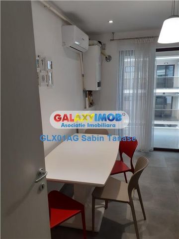 de inch ap cu 2 camere ultracentral FOND NOU cu parcare - Fotografie 4