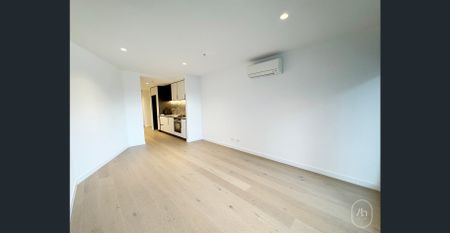 Modern Urban Living in the Vibrant West Side Place Precinct - Photo 4