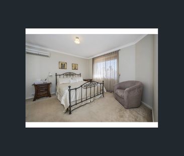 BEAUTIFULLY PRESENTED 3X2 HOME - Photo 4