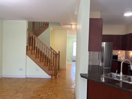 For Lease - 22 Gauguin Avenue, Vaughan, Ontario - Photo 3