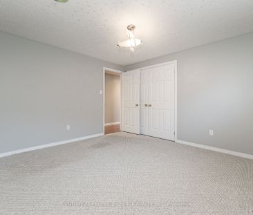 Detached Home For Lease | W8113438 - Photo 6