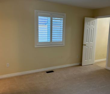 For Lease - 132 Mcknight Avenue, Hamilton, Ontario - Photo 5