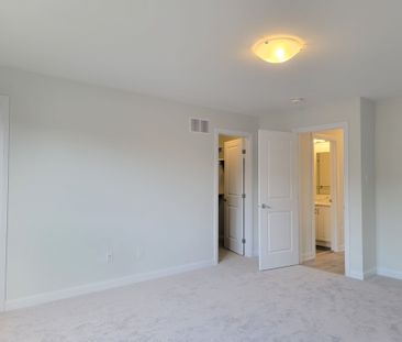 For Lease - 235 CALVINGTON Avenue, Kanata, Ontario - Photo 6