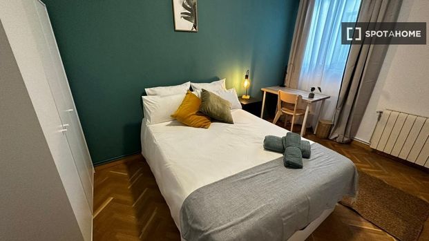 madrid, Community of Madrid 28012 - Photo 1