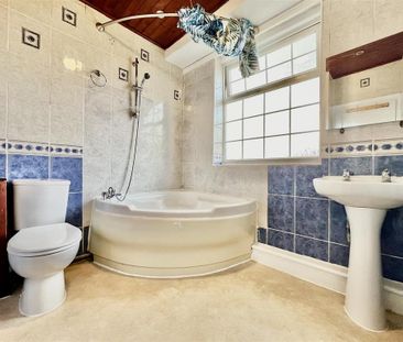 3 bedroom semi-detached house to rent - Photo 4