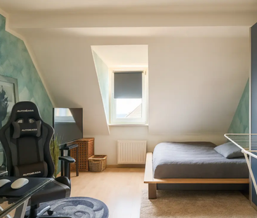 Wohnung zur Miete – 2-Zimmer-Dachgeschosswohnung in Düsseldorf-Pe - Foto 4