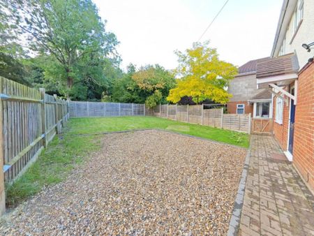 Kentwood Hill, Tilehurst, Reading, RG31 6DL - Photo 5