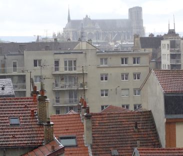 Studio RUE EMILE ZOLA - Photo 1