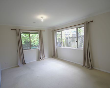 Family Home in the Heart of Maroochydore - Photo 2