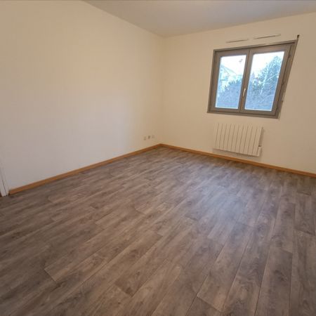 Location Appartement 1 pièce 37m² - Photo 4