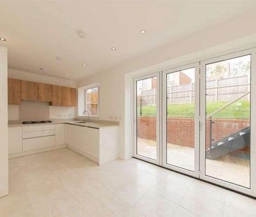 Peter Collinson Vale, Mill Hill, NW7 - Photo 2