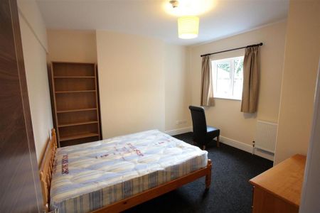 6 bedroom flat to rent - Photo 4