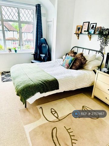 1 bedroom in a house share to rent - Photo 5