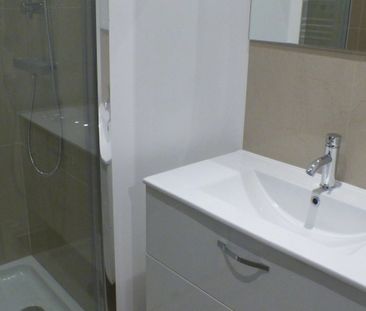 2 PIÈCES PARFAIT ETAT. NICE LIBÉRATION. - Photo 5