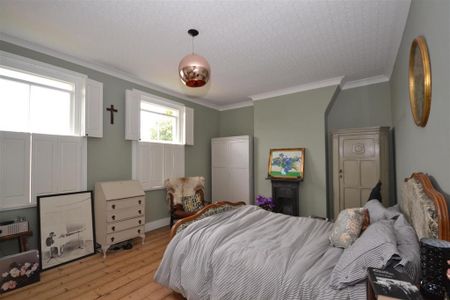 2 bedroom end of terrace house to rent - Photo 4