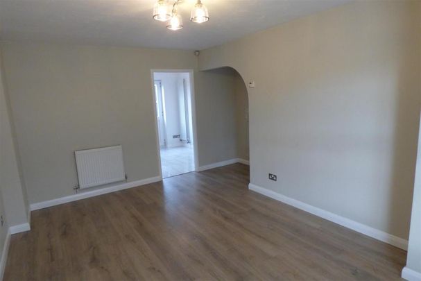 3 bedroom property to rent - Photo 1