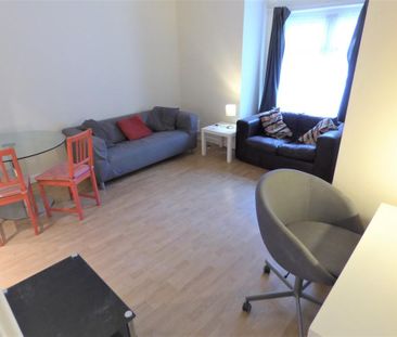 2 bedroom ground floor flat to rent - Photo 6
