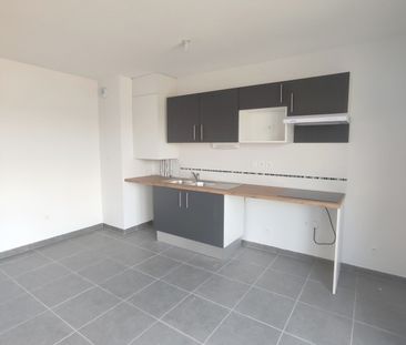 Location Appartement 4 pièces 83m² AUSSONNE 31840 - Photo 4