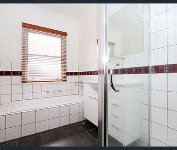 16 Doidge Street, Bundoora, Vic 3083 - Photo 3