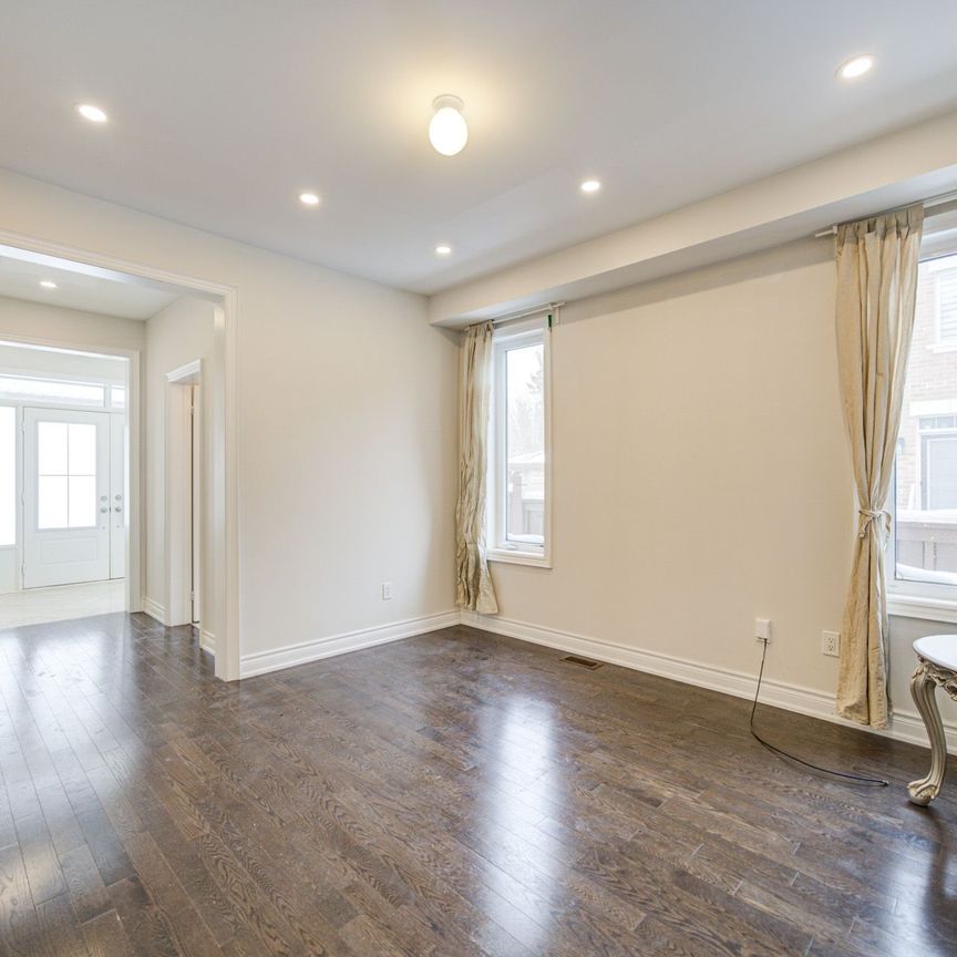 For Lease - 9 Rotondo Crescent, Vaughan, Ontario - Photo 1