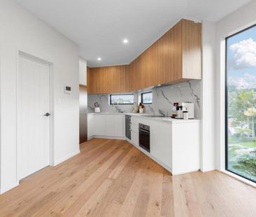 Modern Townhouse in Prime Orakei Location. - Photo 4