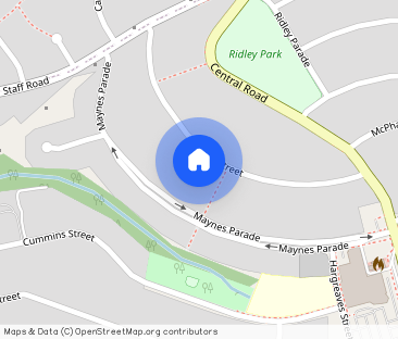 LARGE 4 BEDROOM HOME WITH A POOL! - Photo 1