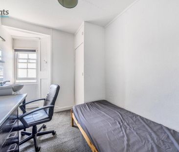 House share to rent - Photo 3