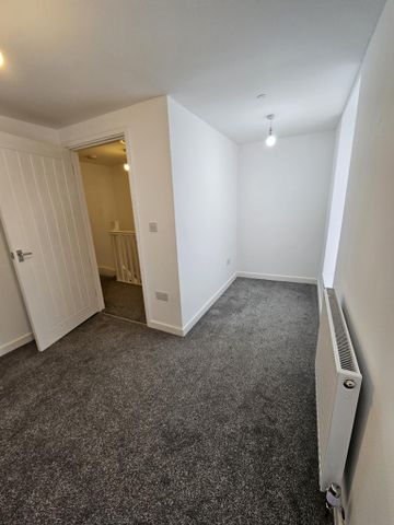 2 bedroom terraced house to rent - Photo 5