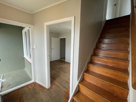 Aramoho - 3 Bedrooms - Photo 2