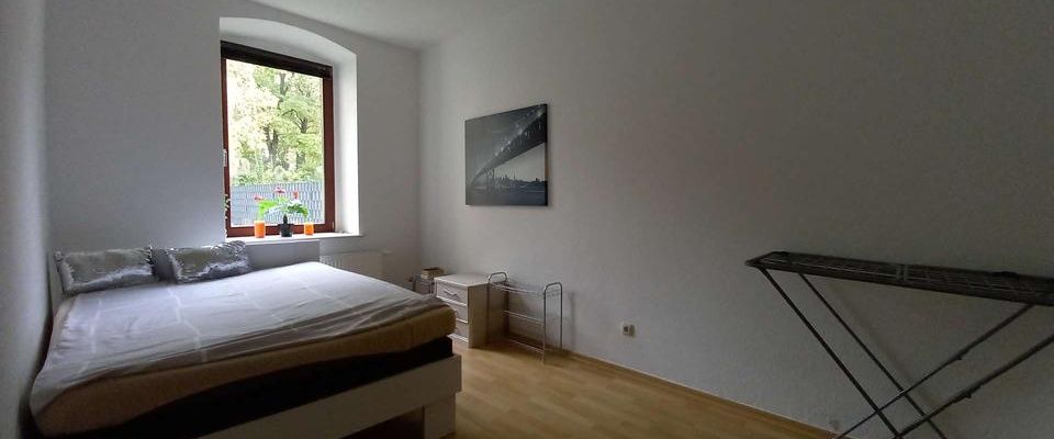 ** 3 Raum Wohnung im EG mit Balkon - möbliert ** - Foto 1