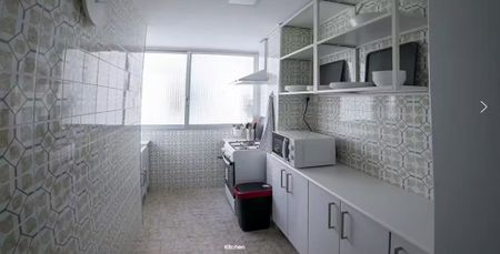 Calle Manzanera, Valencia, Valencian Community 46010 - Photo 2