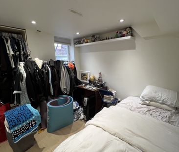For Lease - 5988 Sidmouth Street, Mississauga, Ontario - Photo 2