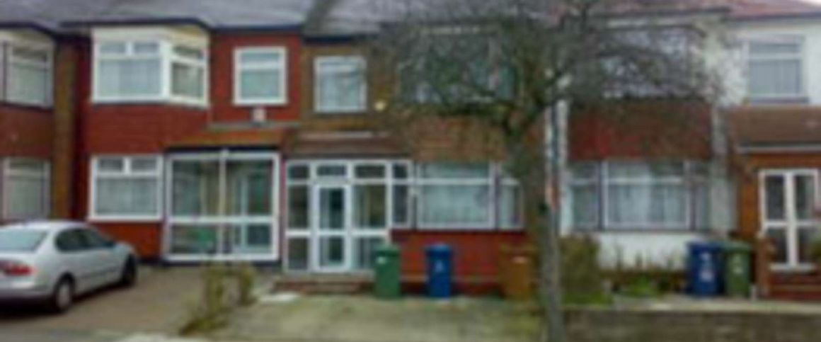 Turner Road Room 1 - Photo 1