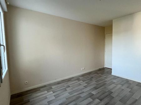 Location Appartement 3 pièce(s) de 69.93 m2 - Photo 4