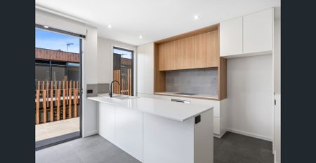 Executive inner city living - Photo 4