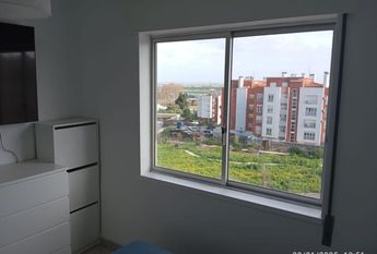 Quarto individual para mulher rapariga VFXira