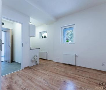 Pronájem bytu 1+kk 17 m2 - Photo 6