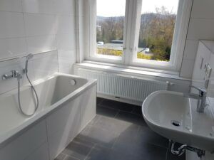 Straßberger Str. 76, Wohnung 3 ~~~ Einbauküche, Loggia, Bad mit Wanne und Dusche, Keller, Stellplatz - Photo 3