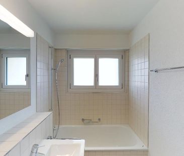 "..hell, freundlich & idyllischer Balkon" - Photo 4