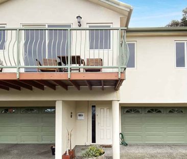 Modern Townhouse on the Hill - Photo 3