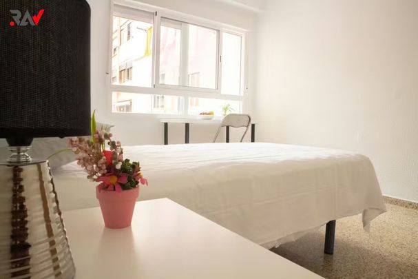 Carrer de Higinio Noja, Valencia, Valencian Community 46023 - Photo 1