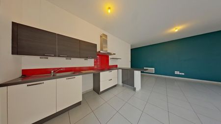 Location Appartement 2 pièces 90m² POITIERS 86000 - Photo 3