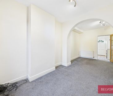 2 bedroom semi-detached house to rent - Photo 2