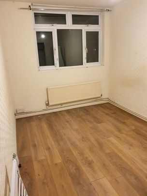 4 Bed Maisonette, Wilding House, E9 - Photo 1