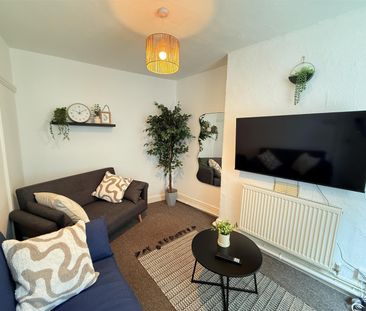 31 Fron Square - Photo 5